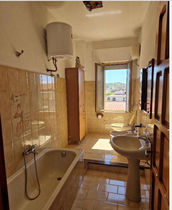 Apartment Piras&Tascedda Ampio Appartamento Vicino Al Centro Барі-Сардо Екстер'єр фото